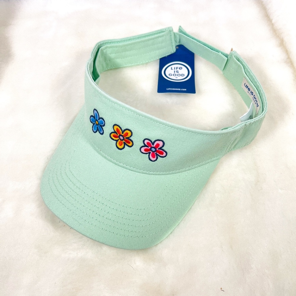 NWT Life is Good Three Daisies Sage Green Women's Visor 100% Cotton